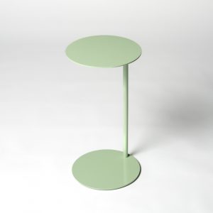 Runder Beistelltisch aus Metall in Mint von Einig Studio